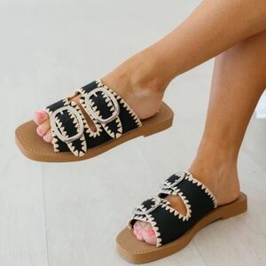 Oasis Society Tivoli Black Buckle Slide Faux Leather Sandal Size 6.5 NWT